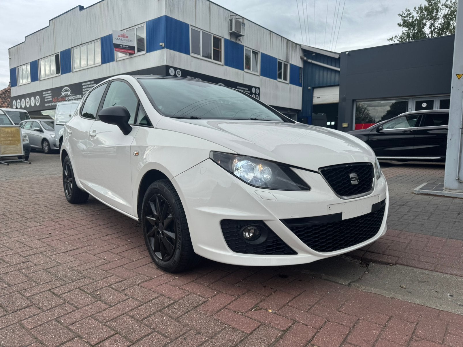 Seat Ibiza 1.4 - BENZINE - AUTOMAAT - 170.000 km - 2010, Auto's, Automaat, Euro 5, Bedrijf, 5 zetels