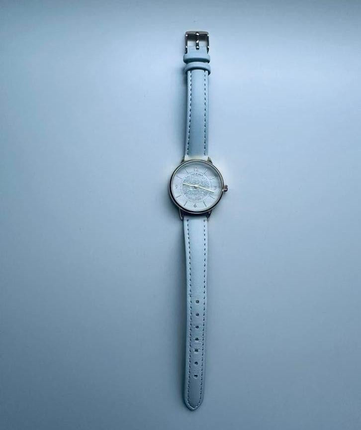 Nieuw dameshorloge met Swarovski-kristallen, Polshorloge, Nieuw, Kunststof, Met strass