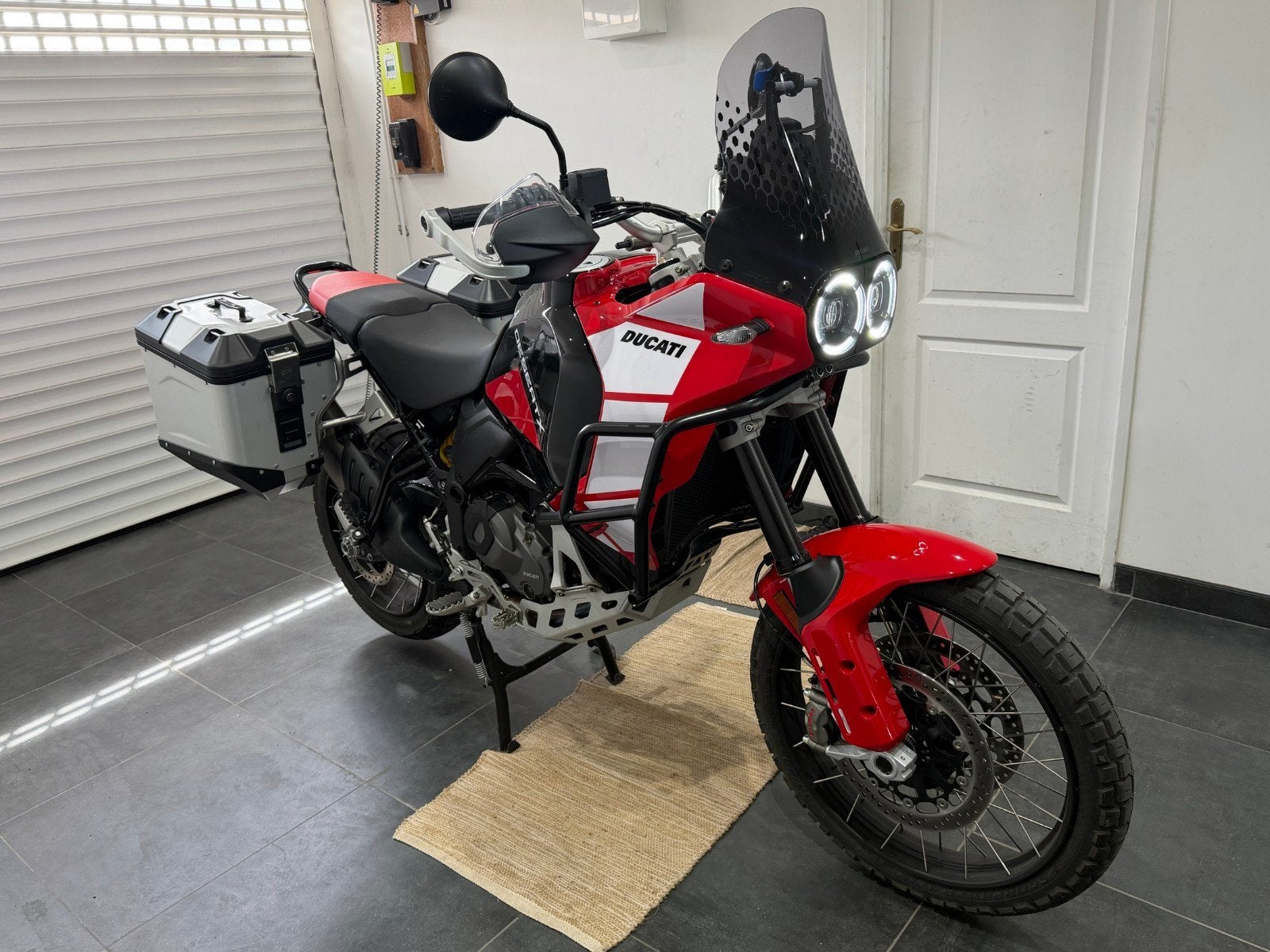 Ducati DesertX 2026, Particulier, Nieuw