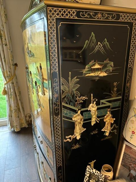 Armoire chinoise laquée, 100 à 150 cm, Utilisé, 100 à 150 cm, 1 ou 2 tiroirs