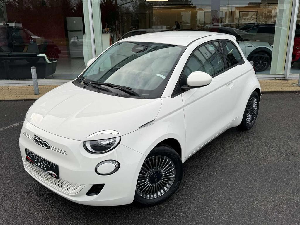 Fiat 500 500e 42Kwh / Icon / CARPLAY / NAVI / CRUISCONTROL /, Auto's, Automaat, 4 zetels, Stof, Wit