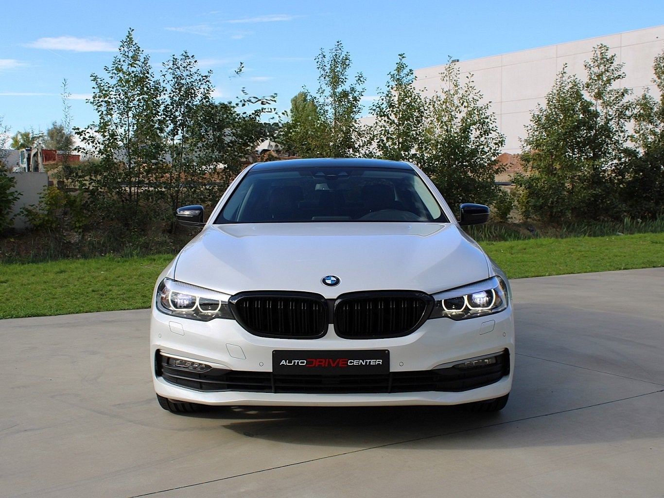 BMW 520i G30 * Sport-line * Parelmoer kleur * 21"inch velgen, Automaat, Achterwielaandrijving, Gebruikt, 4 cilinders