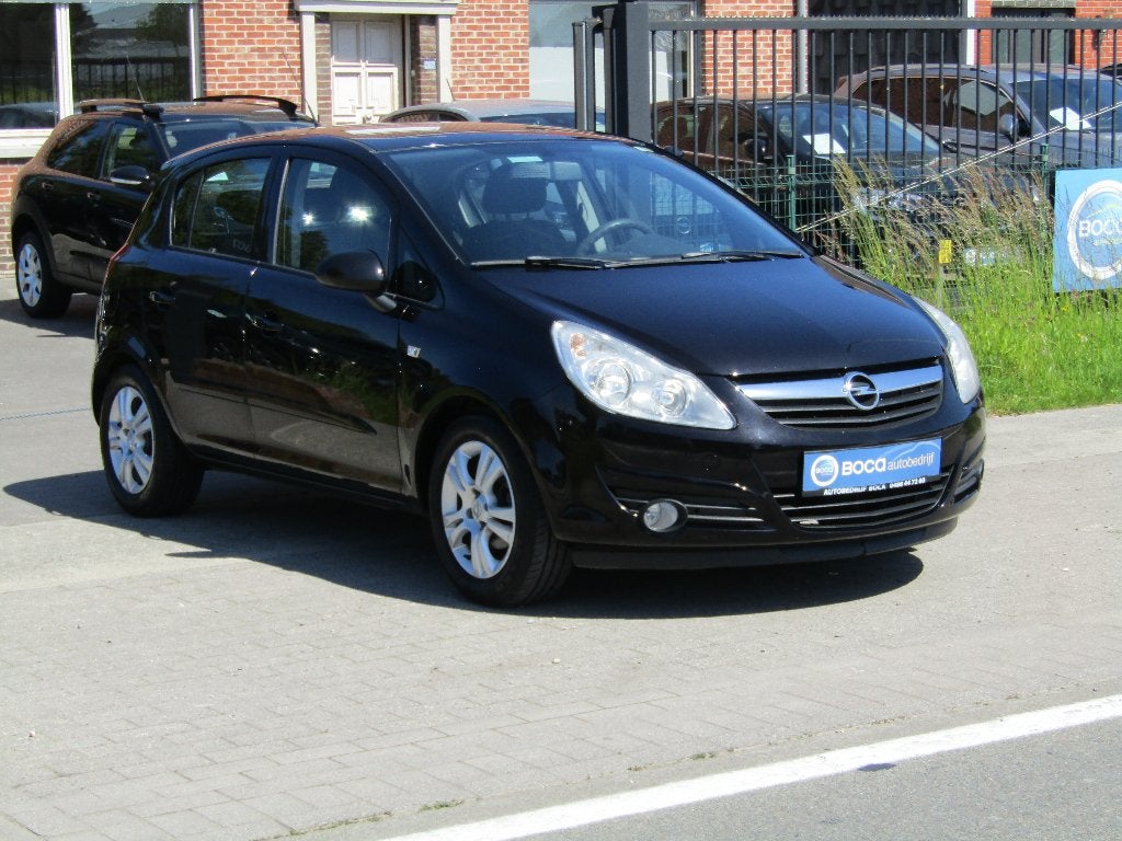 Opel Corsa 1.4 benzine, Auto's, Voorwielaandrijving, Stof, 4 cilinders, https://public.car-pass.be/vhr/a63dc4e4-a723-4820-a988-e4b400ef424d