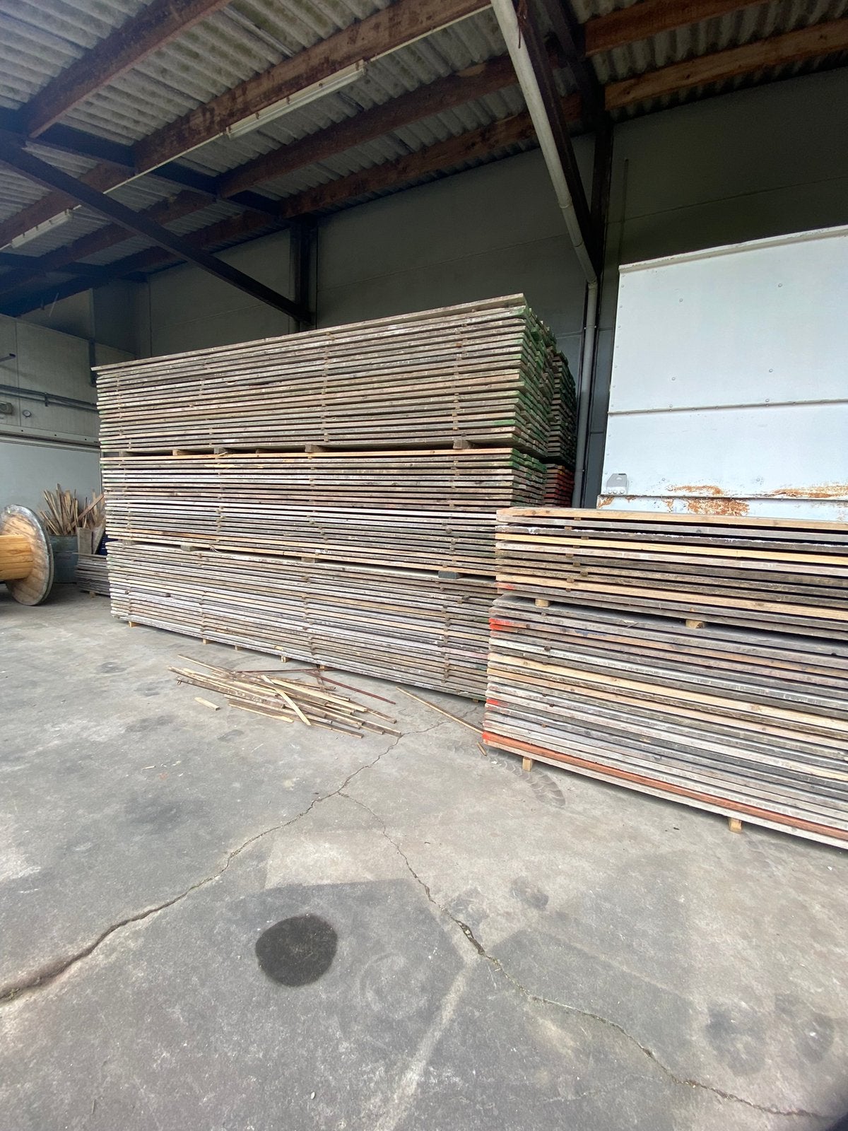 SUPER PROMO (gebruikt steigerhout ) 2,75€, Doe-het-zelf en Bouw, Ophalen, Zo goed als nieuw, Steigerhout, Plank