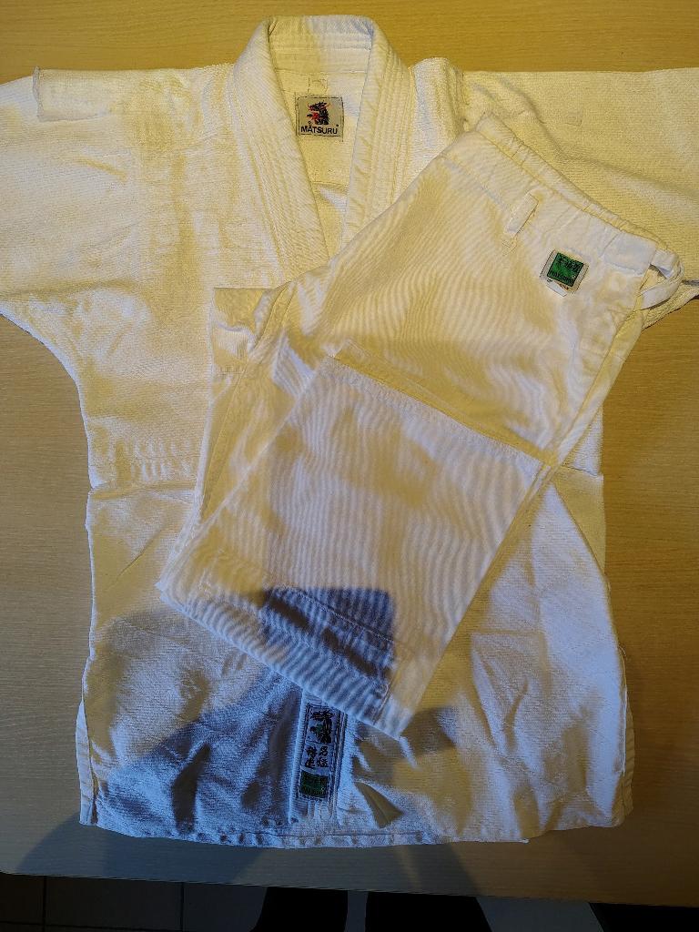 Judopak, Ophalen, Gebruikt, Judo, Vechtsportpak