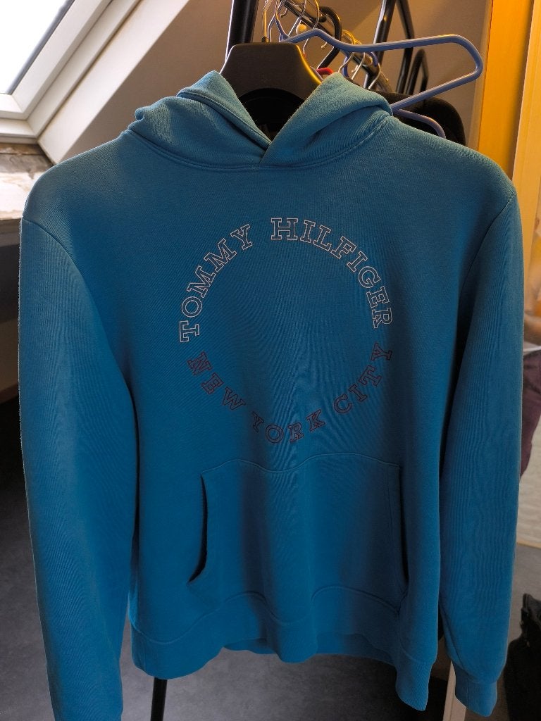 Sweat tommy Hilfiger taille m neuf, Enlèvement, Neuf