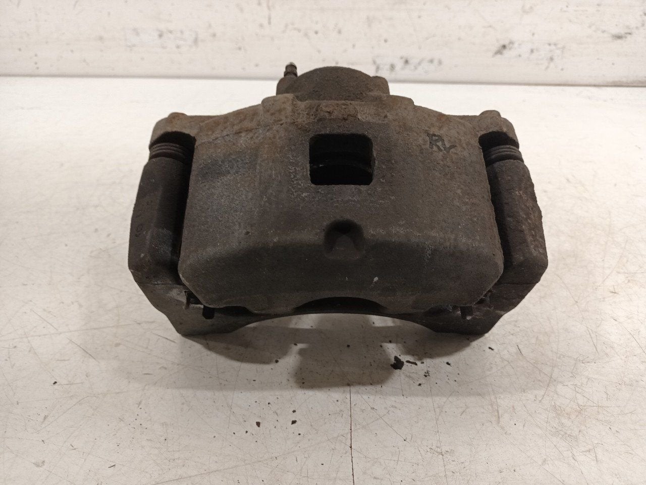 Remklauw rechts voor Dodge Caliber, Onderdelen@venauto.nl, Van der Ven Autorecycling B.V., Ettenseweg 76, 4706 PB Roosendaal, The Netherlands
