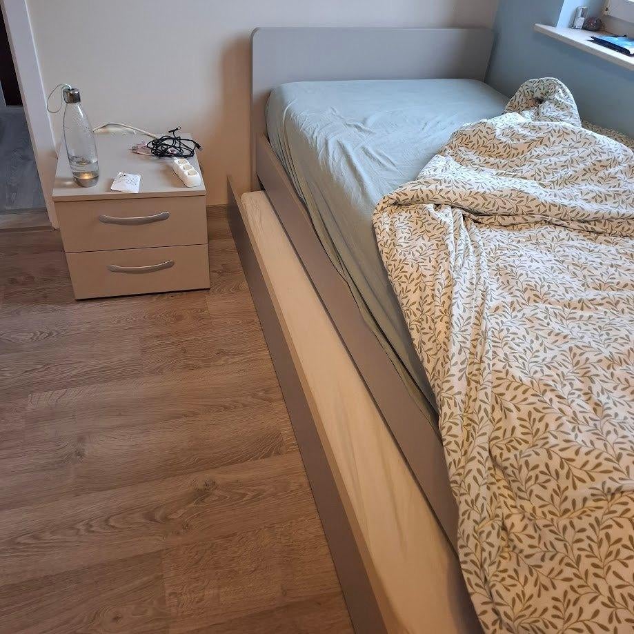 Jeugdkamer Nardi (bed, nachtkastje, bureau, ladenblok, kast), Ophalen, Gebruikt, Eenpersoons