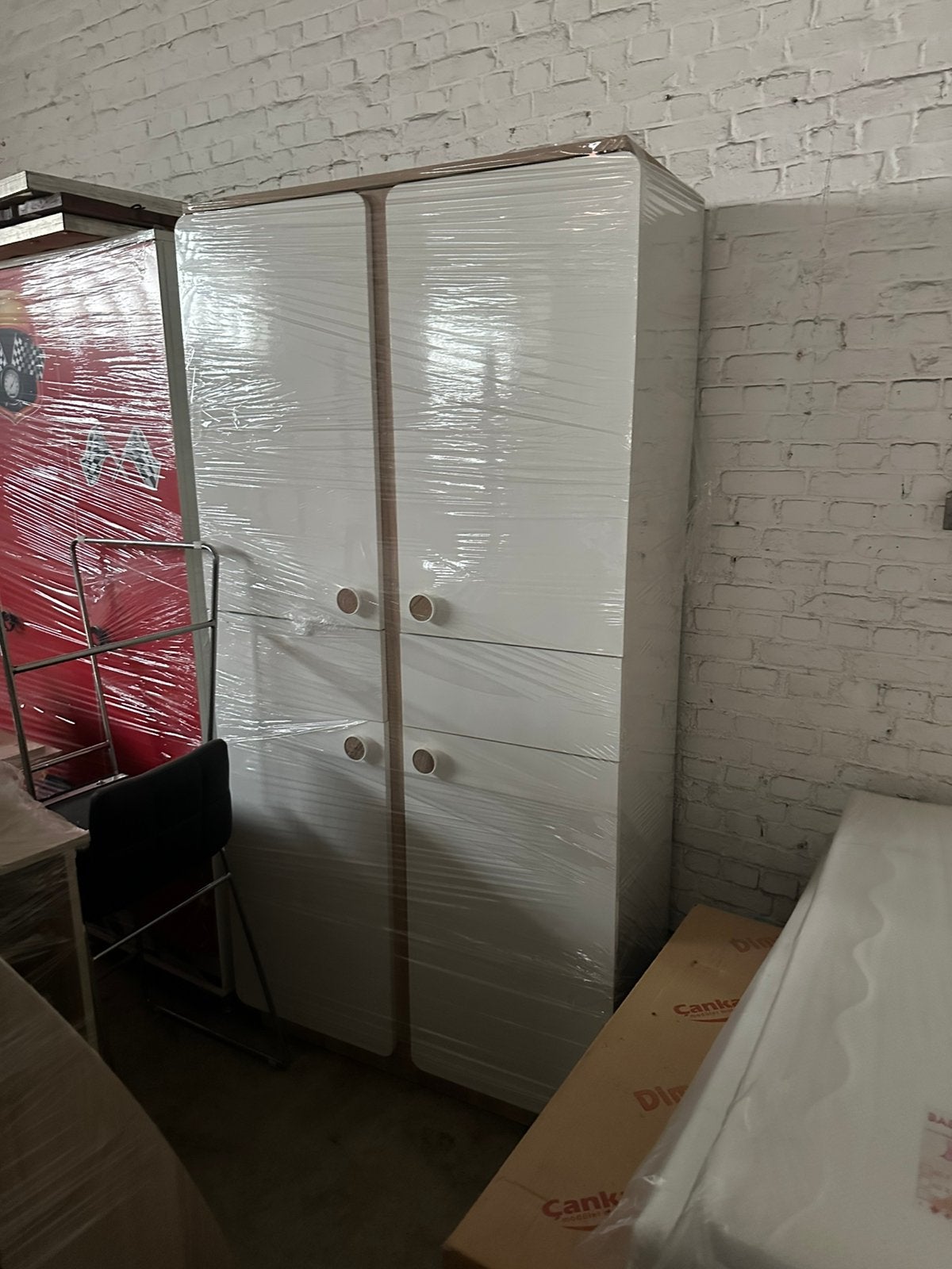 Baby kast, Ophalen, Zo goed als nieuw, Kast