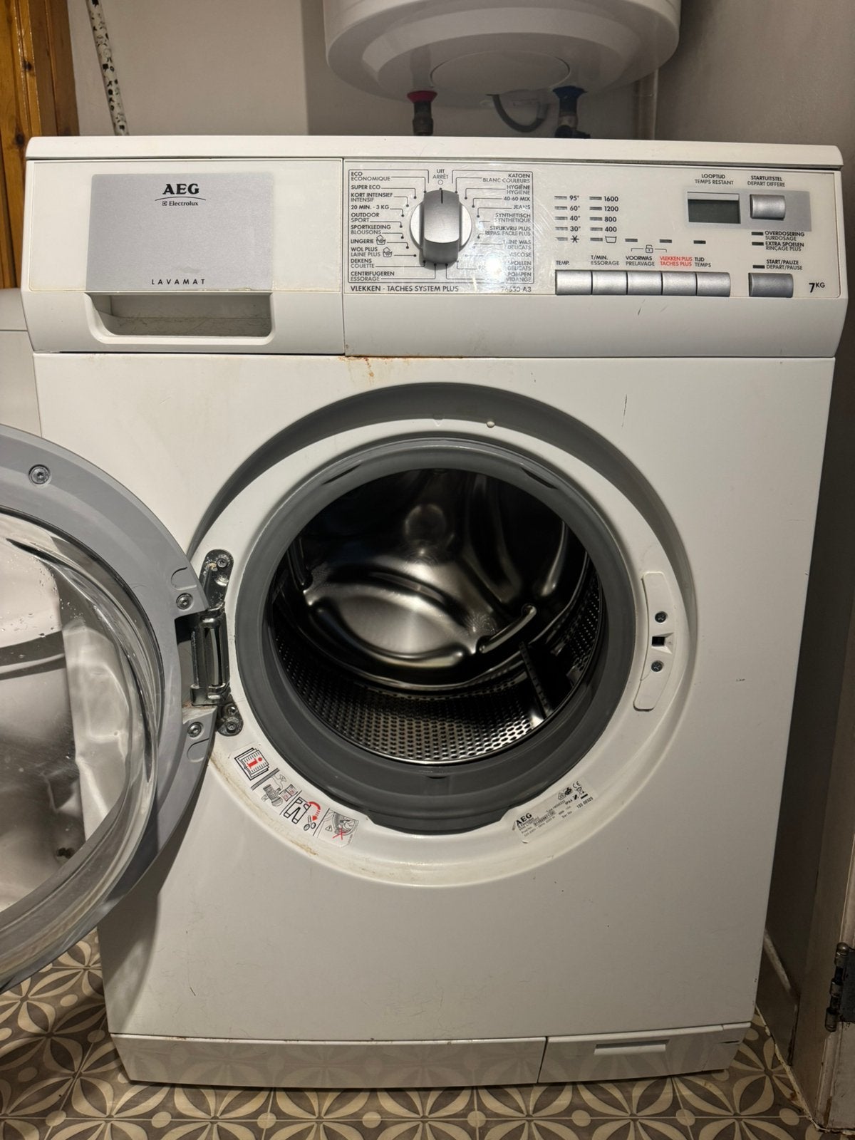 Lave linge AEG, 6 à 8 kg, Programme lavage à la main, 1600 tours ou plus, Chargeur frontal