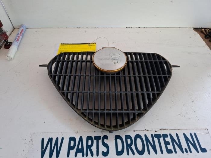Calandre d'un Alfa Romeo Spider, -, 3 mois de garantie, Utilisé, Alfa Romeo
