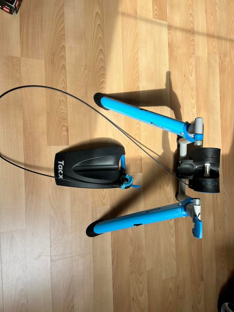 Tacx fietstrainer, Sport en Fitness, Wielrennen, Ophalen, Zo goed als nieuw