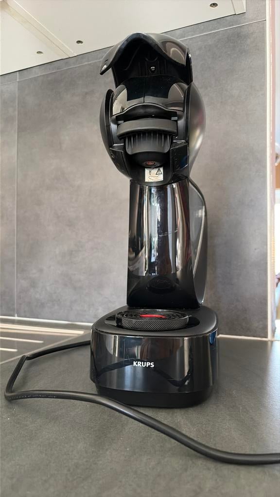 KRUPS Dolce Gusto KP170 - zwart, Réservoir d'eau amovible, Dosettes et capsules de café, Utilisé, 4 à 10 tasses