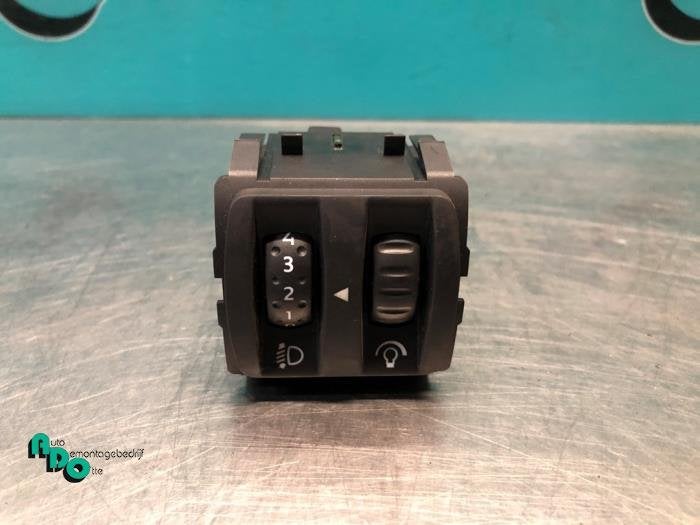 Commutateur phare hauteur réglable d'un Renault Twingo (Twi, Autos : Pièces & Accessoires, Renault, -, 3 mois de garantie, Utilisé