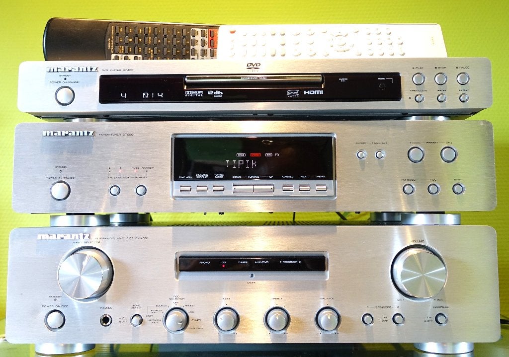 Marantz Ens. Audiophile PM4001-DV4001, Audio, Tv en Foto, Versterkers en Ontvangers, Zo goed als nieuw, Stereo, Minder dan 60 watt