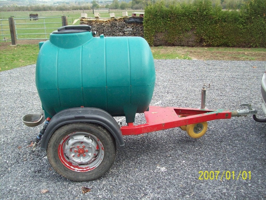 tonneau à eau, Enlèvement
