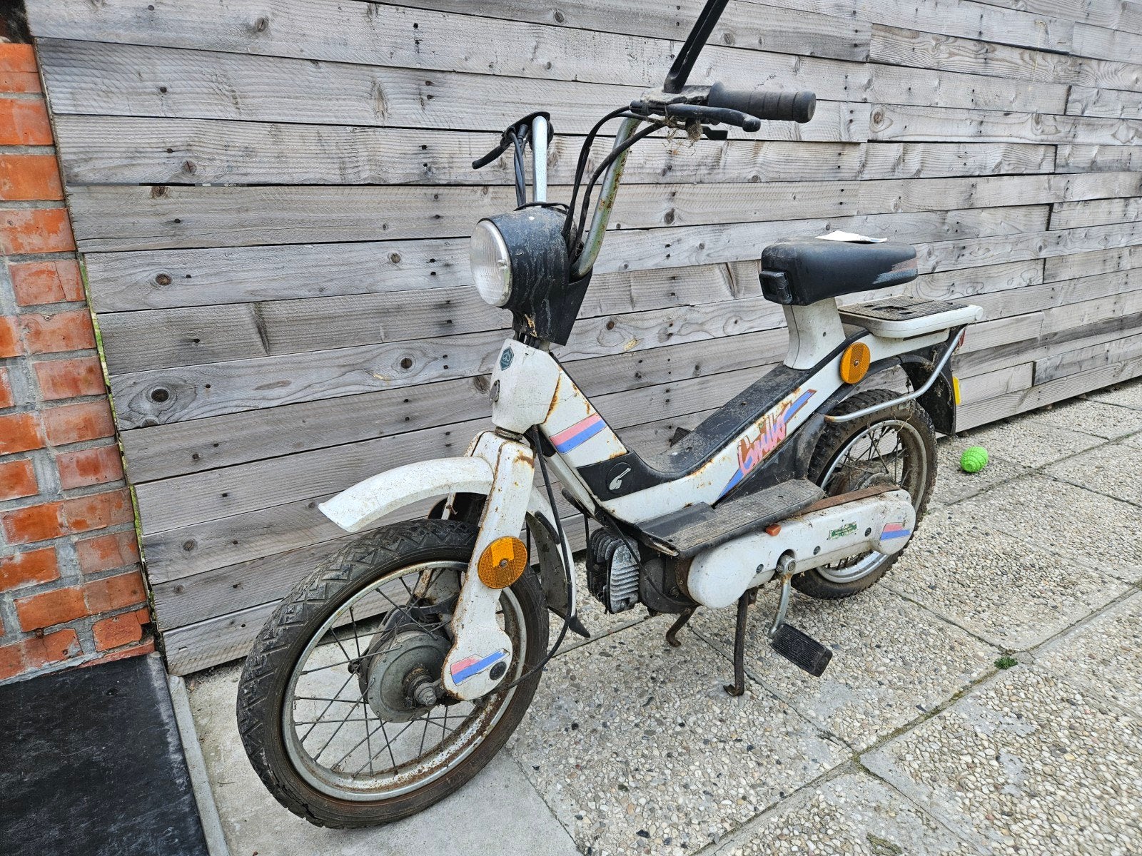 Piaggio grillo  a klasse Barnfind, Ophalen