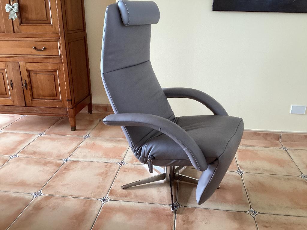 Showroomstaat!Jori relax+kussen Yoga Medi, Huis en Inrichting, Fauteuils, Ophalen, Zo goed als nieuw, Leer, Sede Knoll vitra stressless