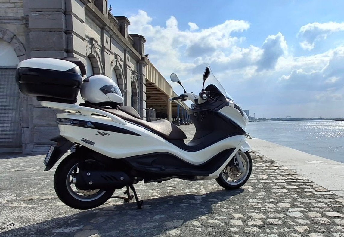 Piaggio X10 exécutif, Scooter, Occasion, Permis Moto A1 minimum, Particulier
