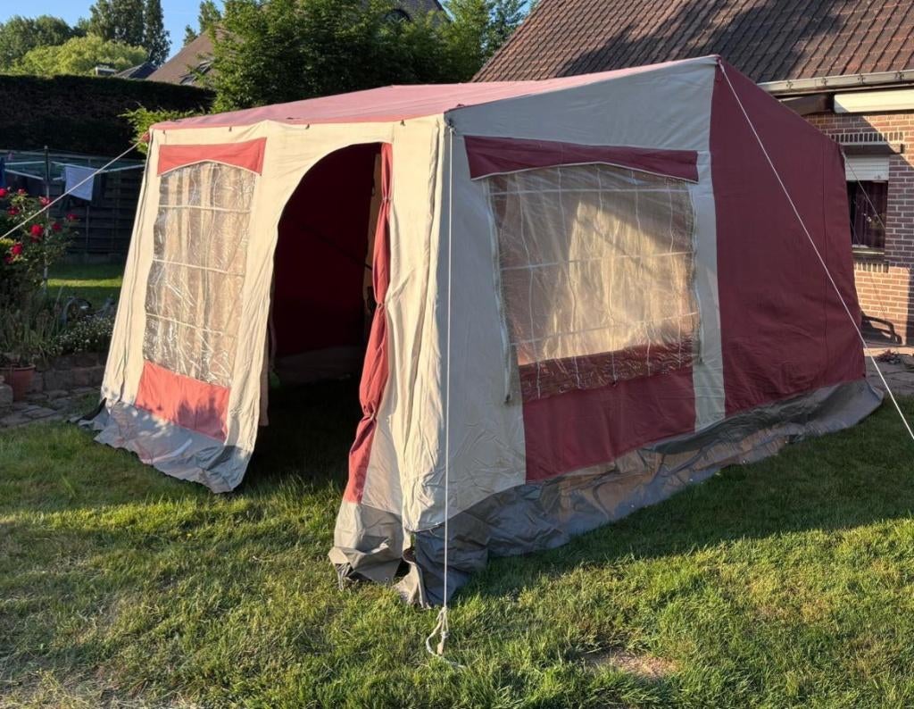 Caravane pliable, Jusqu'à 4, Autre, Enlèvement, Trigano