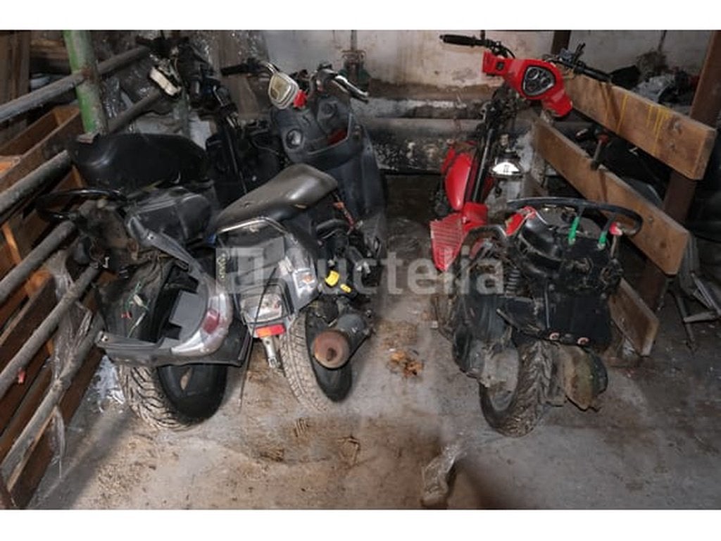 3 scooter (pour pièces), Autos, Achat, Entreprise, Autres carburants, Autre carrosserie