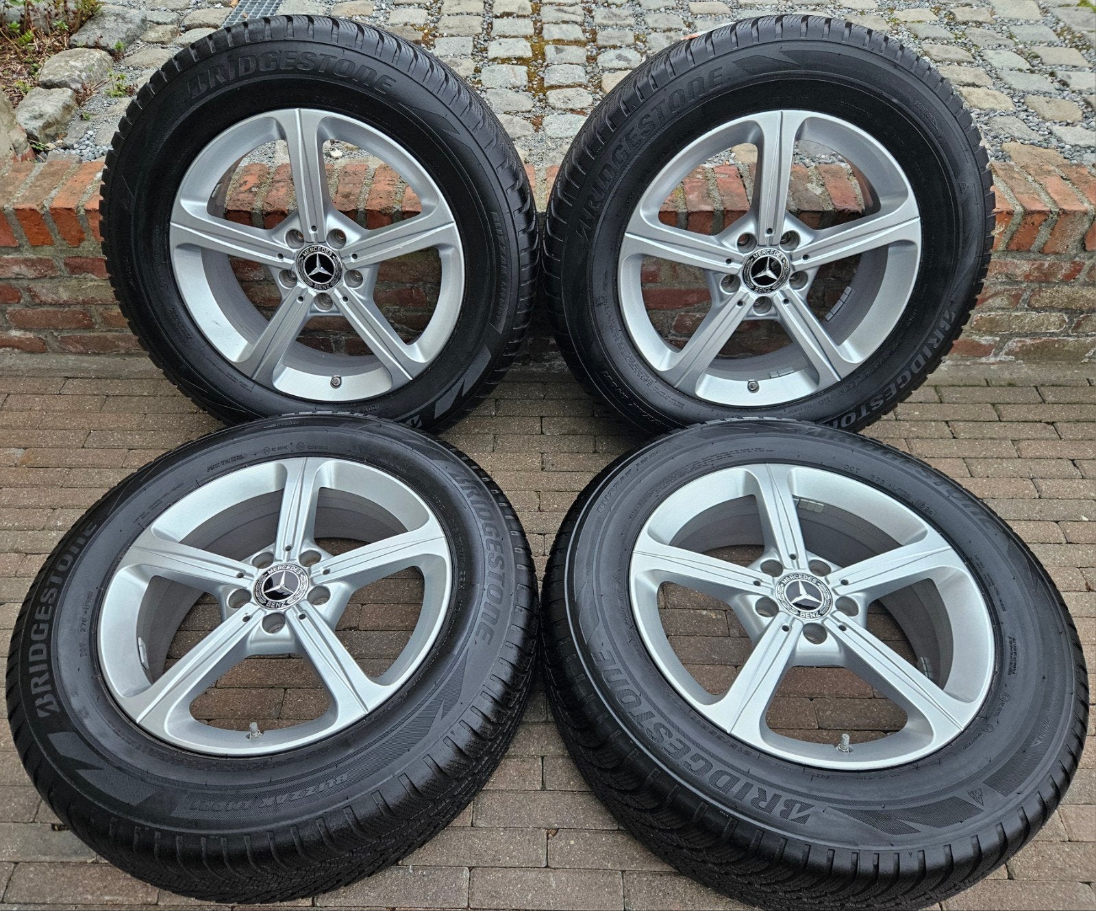 17" Mercedes GLA H247 GLB X247 kit hiver Bridgestone NEUFS!, Neuf, Pneus et Jantes, Enlèvement ou Envoi, 17 pouces