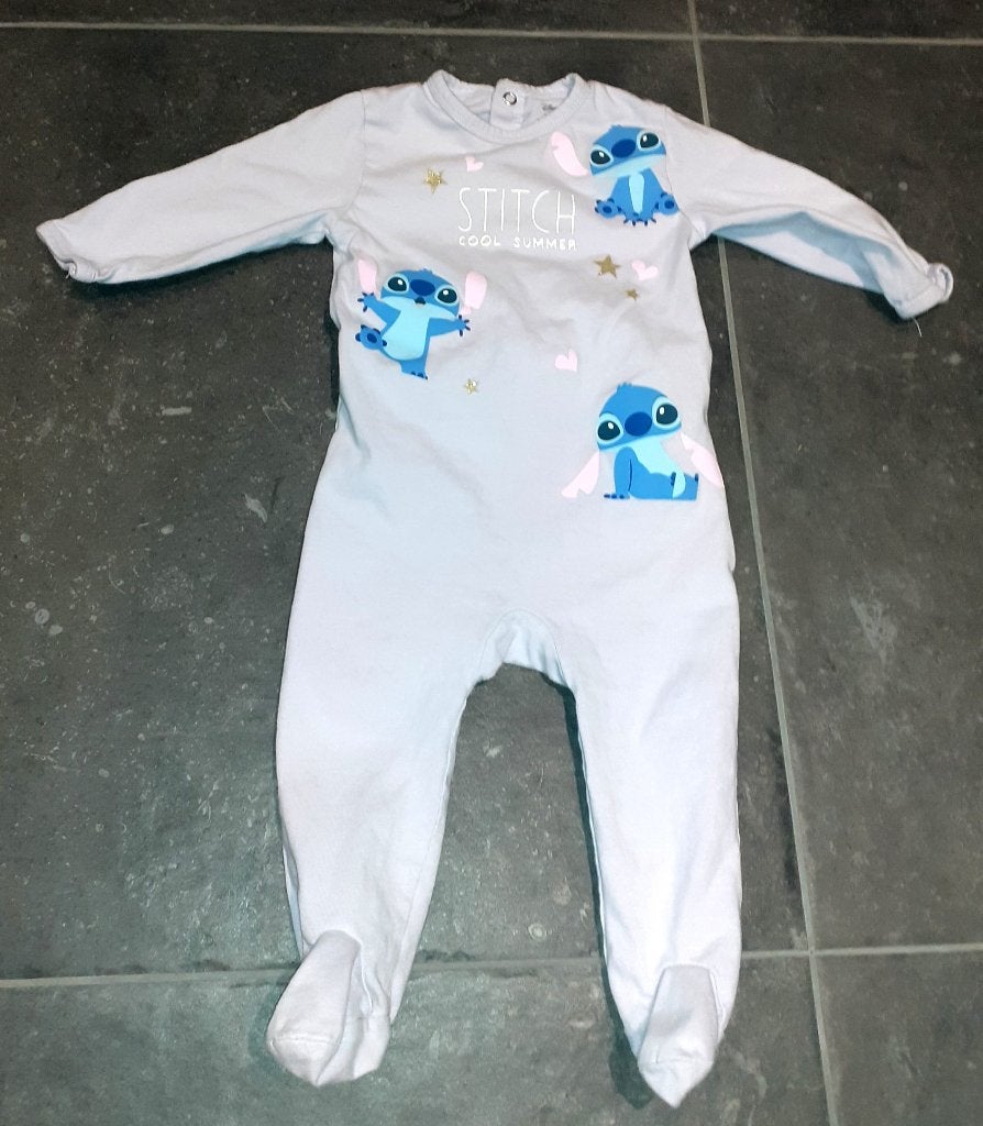 Baby pyjama lila Stitch Disney 74, Enfants & Bébés, Vêtements de bébé | Taille 74, Neuf, Fille, Vêtements de nuit ou Sous-vêtements