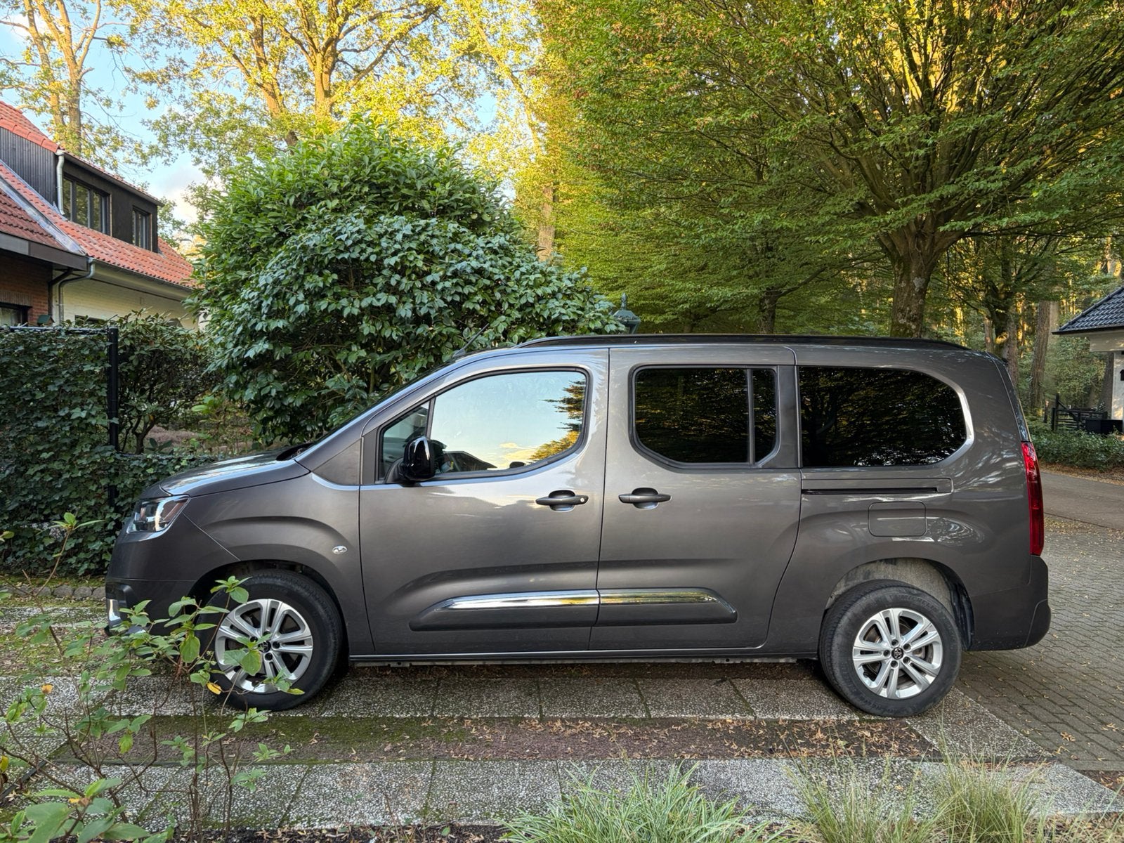 Toyota proace city LWB 7 zitplaatsen, Auto's, Voorwielaandrijving, Dealer onderhouden, Monovolume, Euro 6