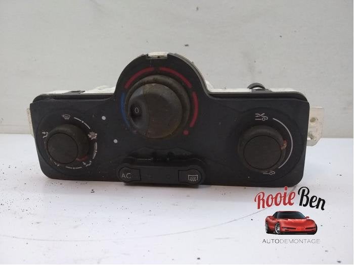 Kachel Bedieningspaneel van een Renault Modus, Gebruikt, -, Renault, -