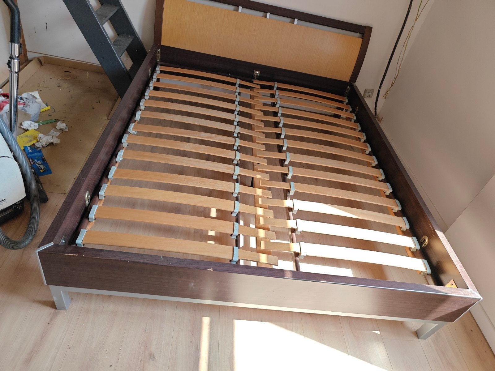 gratis bed met lattenbodem, Huis en Inrichting, Ophalen