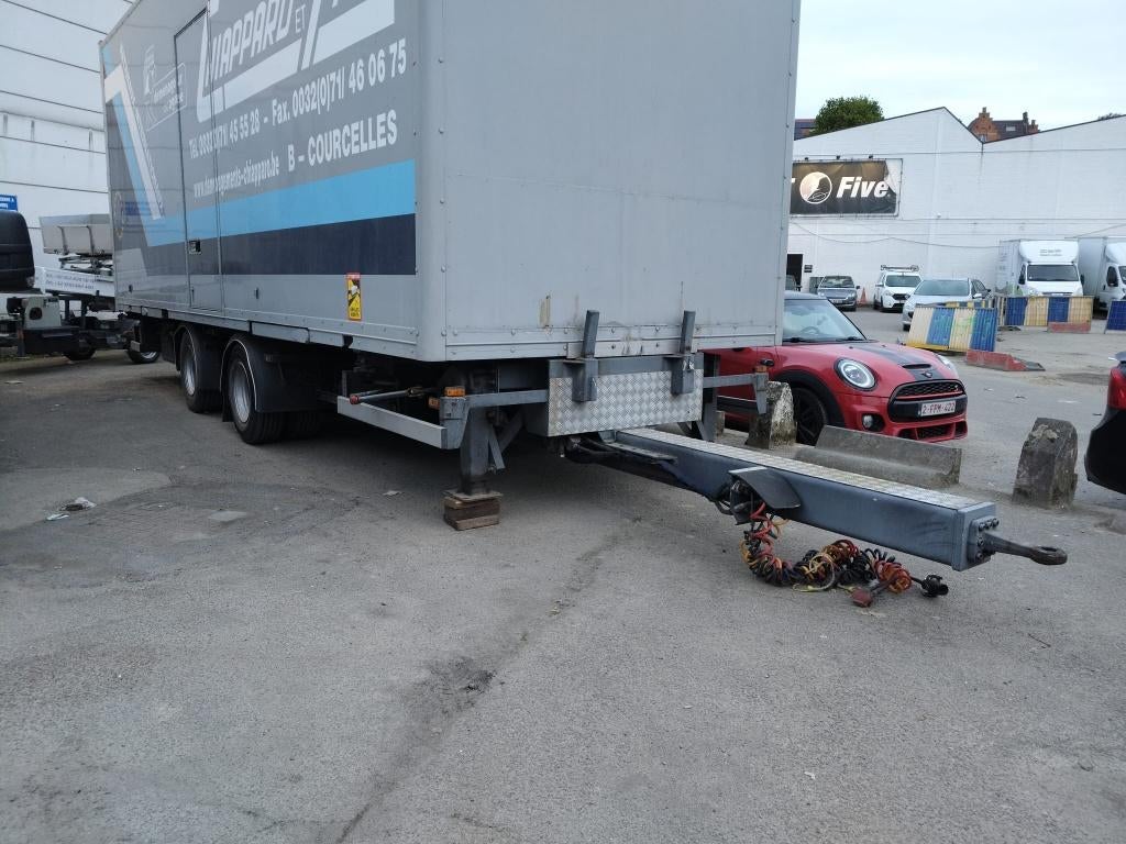 Renders wipkar met BDF voor wissellaadbakken/containers, Ophalen