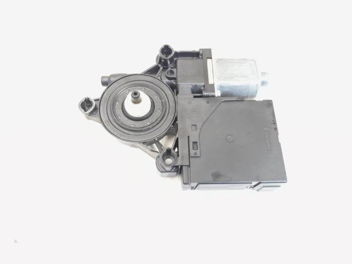 Moteur de vitre portière d'un Volkswagen Passat, Volkswagen, -, 3 mois de garantie, Utilisé
