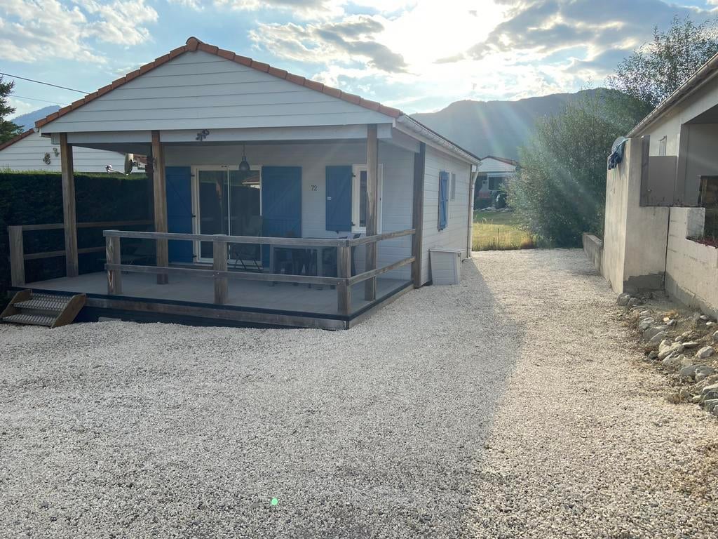 Chalet , vakantiehuis te Haute Provence zuid Frankrijk, Vakantie, Vakantiehuizen | Frankrijk, Tv, 2 slaapkamers