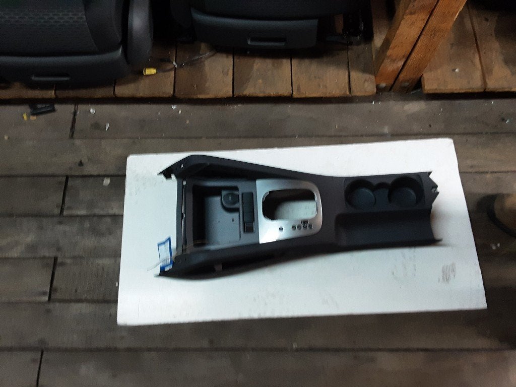 CONSOLE CENTRALE Volkswagen Golf V (1K1) (1K0863243A), Volkswagen, Mevr. I. Hauben, Utilisé, Rue de l'Espoir 34 34
4030  GRIVEGNÉE, BE