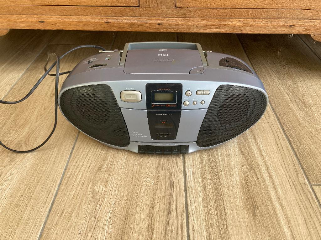 Cd-speler + cassettespeler + stereo radio, Audio, Tv en Foto, Radio's, Ophalen, Zo goed als nieuw, Radio, Met cd-speler