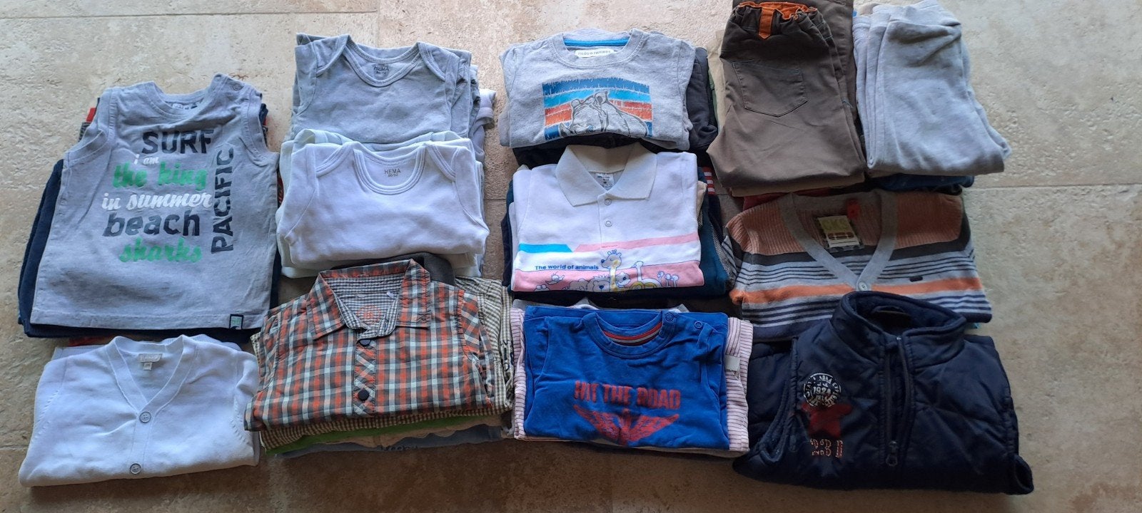 Kinderkleding jongen maat 86/98 pakket van 60 stuks voor €25, Kinderen en Baby's, Kinderkleding | Kinder-kledingpakketten, Ophalen