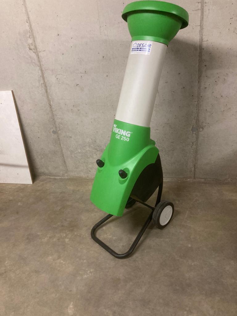 Viking/Stihl GE250 - 2500W HAKSELAAR, Tuin en Terras, Ophalen, Zo goed als nieuw, Elektrisch