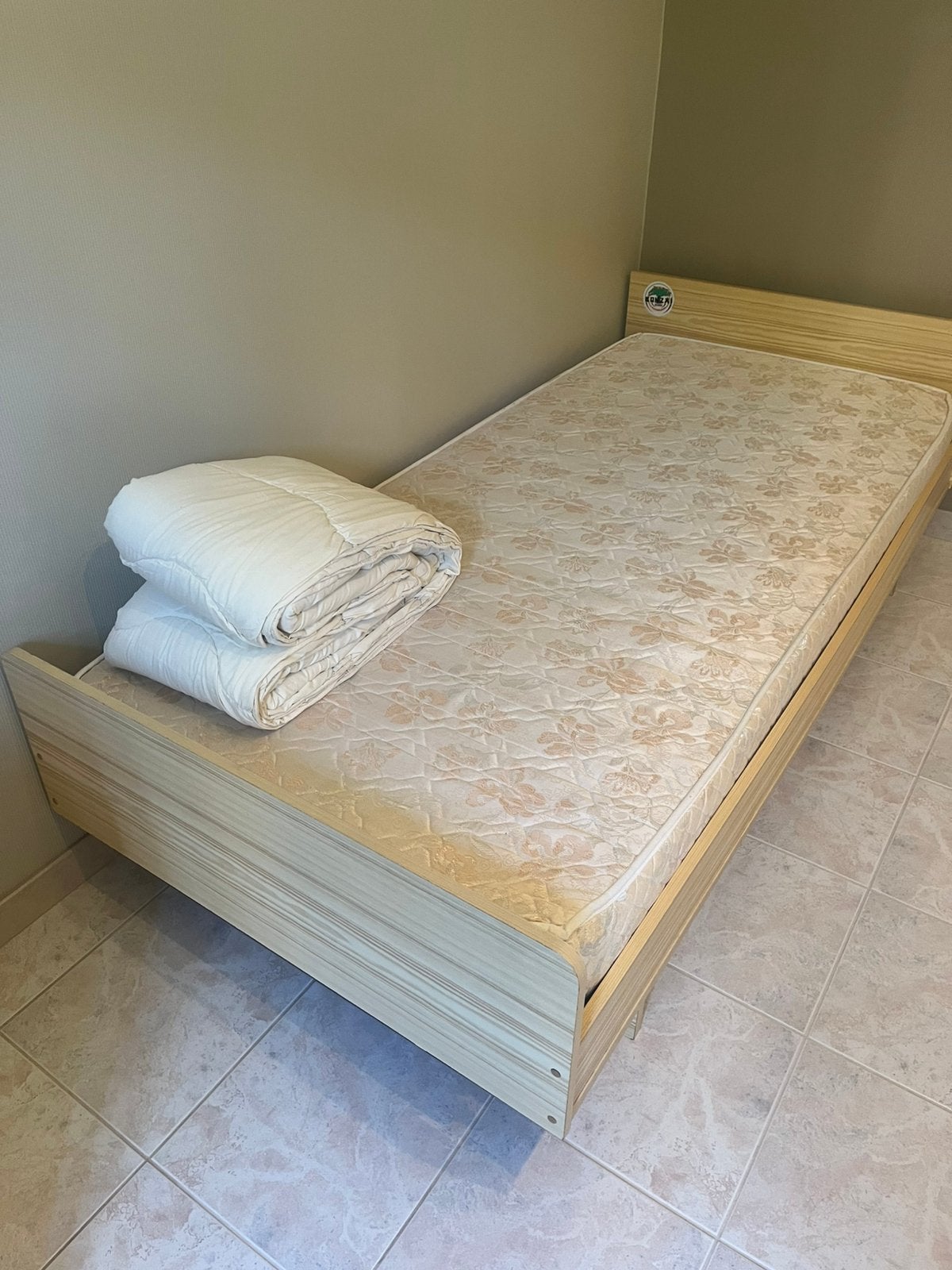 Bed, Ophalen, Zo goed als nieuw