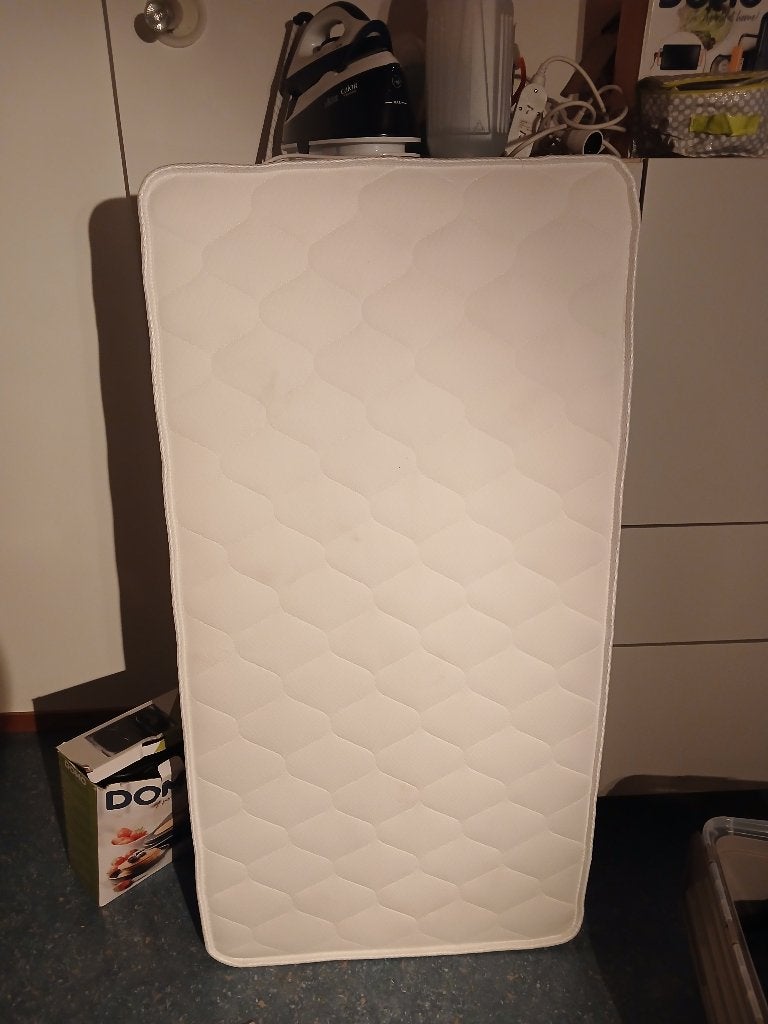 Matelas enfant, Ophalen, Zo goed als nieuw, Matras