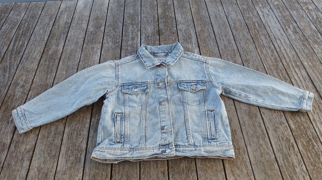 Jeans jasje meisjes Zara maat 116 5-6j, Enfants & Bébés, Vêtements enfant | Taille 116, Enlèvement ou Envoi, Comme neuf, Zara