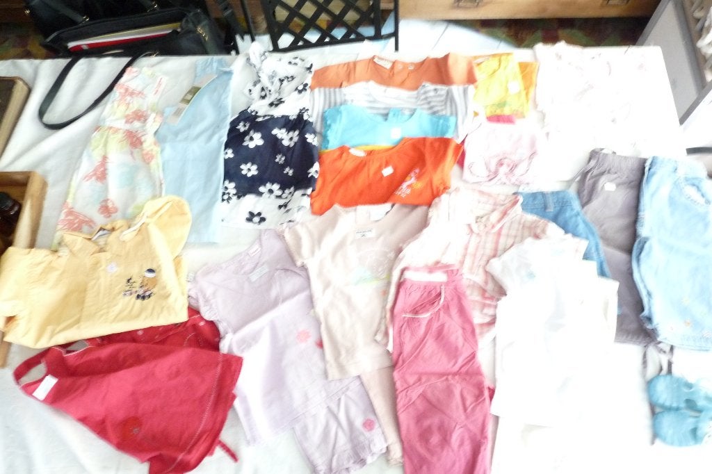 gros lot de vêtements bébé fille 18 mois, Enfants & Bébés, Enlèvement, Fille, Autres types