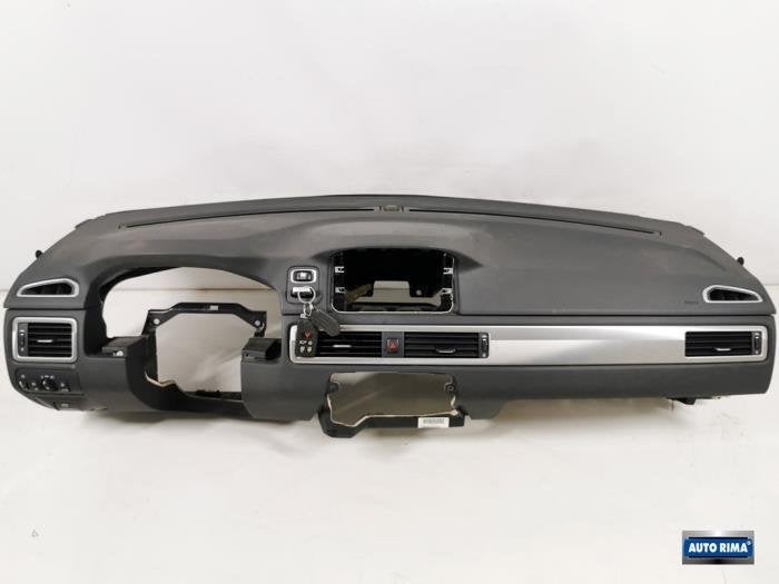 Tableau de bord d'un Volvo XC70, -, 3 mois de garantie, -, -