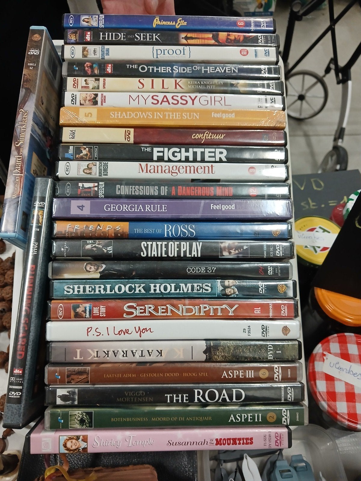 30 DVD,, Enlèvement