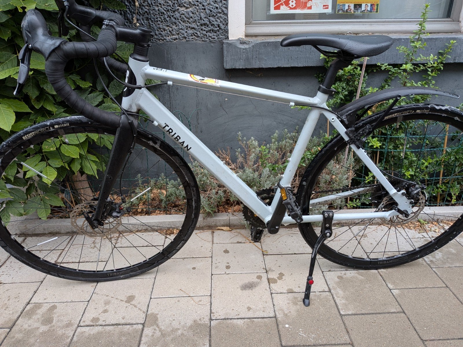 Fiets Triban 120, Fietsen en Brommers, Ophalen, Zo goed als nieuw, Schijfrem