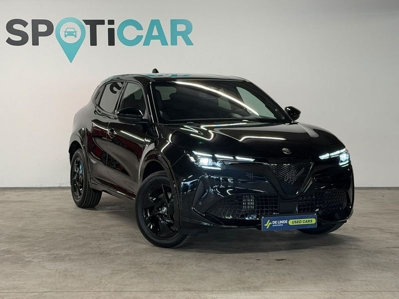Alfa Romeo Junior 1.2 Hybrid 145 eDCT6 Ibrida Ti, Autos, 145 ch, Achat, Euro 6, Entreprise