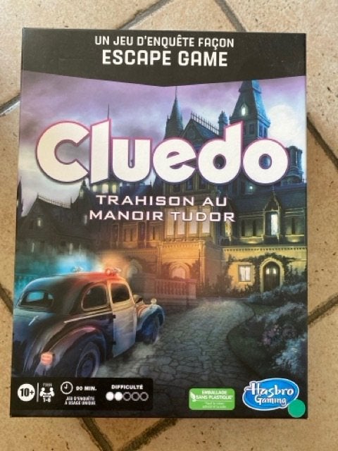 CLUEDO : TRAHISON AU MANOIR TUDOR - jeu NEUF escape game, Envoi