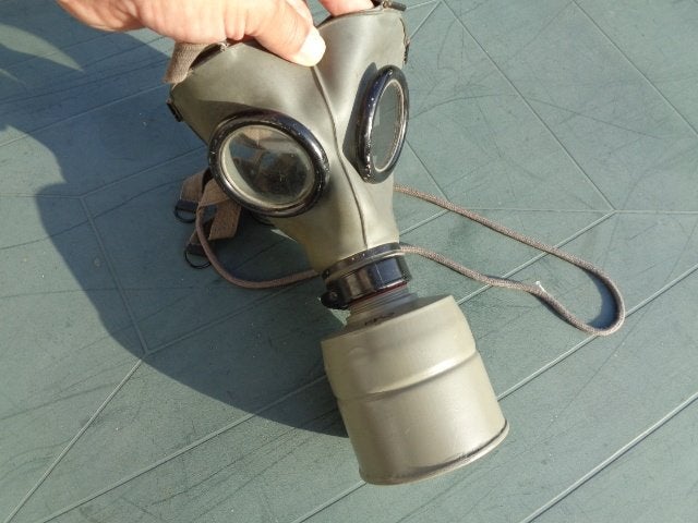 WO 2, door de Duitsers geconfisqueerd Tsjech gasmasker FATRA, Verzamelen, Ophalen of Verzenden, Landmacht, Overige typen