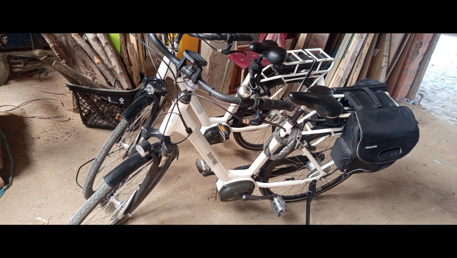 Twee elektrische fietsen Shimano midden moter is perfect sta, 47 tot 51 cm, Ophalen, Zo goed als nieuw, 50 km per accu of meer