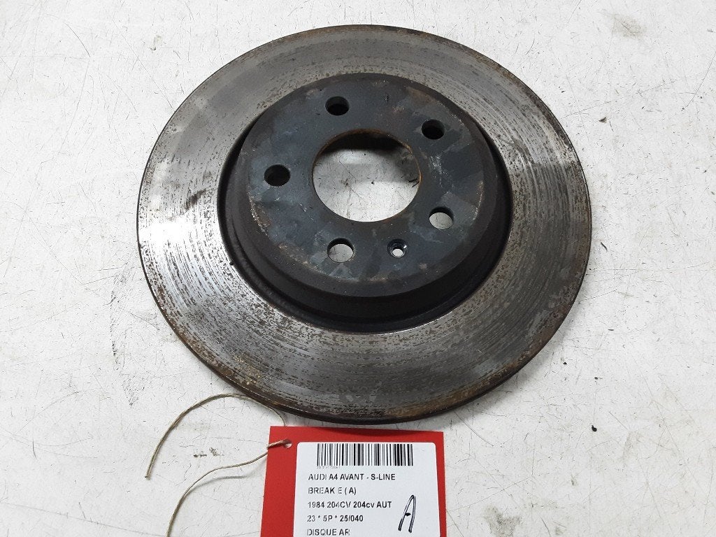 FREIN DISQUE ARRIÈRE Audi A4 Avant (B9) (8W0615601H), Auto-Union-Straße  1,
85057  Ingolstadt, DE, Info@audi.de, Audi, Utilisé