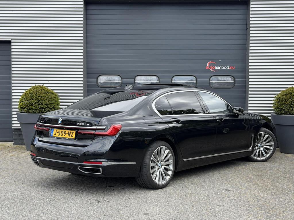 BMW 7-serie 745Le xDrive High Executive | TV Schermen | Pano, Auto's, 4 deurs, Gebruikt, Euro 6, Lichtsensor